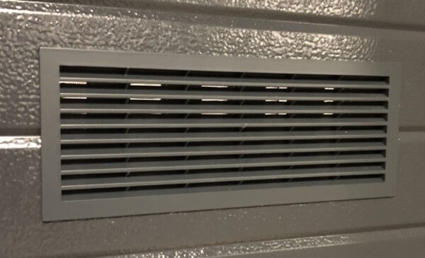 Ventilatsioonirest väljast