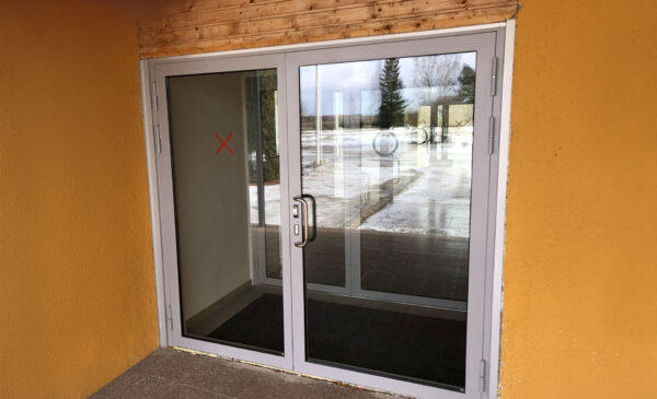 Profiilidest klaasuksedlaasuksed
